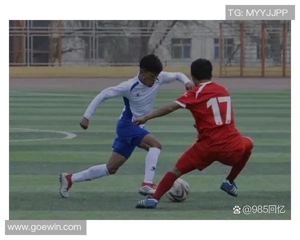 潮流兄弟与足球明星的完美结合展现青春活力与运动激情 潮流兄弟与足球明星的完美结合展现青春活力与运动激情