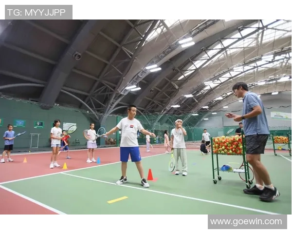 深圳网球队快攻战术解析与深度剖析网球竞技的魅力与挑战 深圳网球队快攻战术解析与深度剖析网球竞技的魅力与挑战